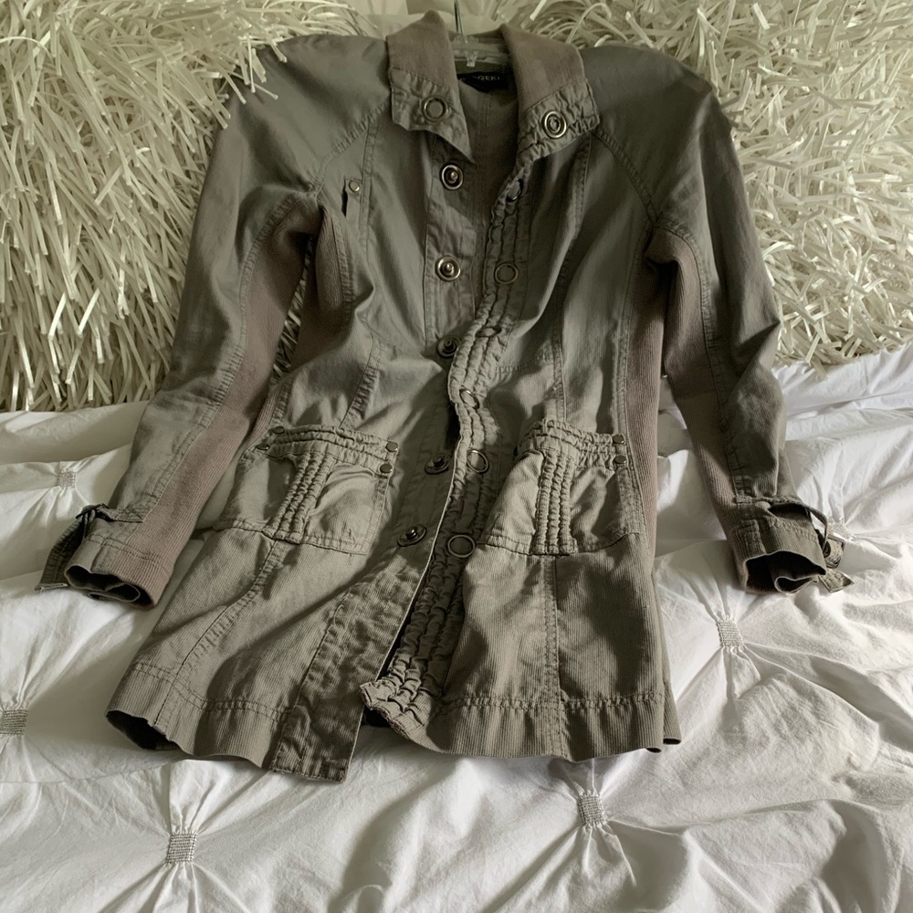 Doki Geki Grey fall jacket.